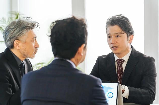 部門横断のミーティング