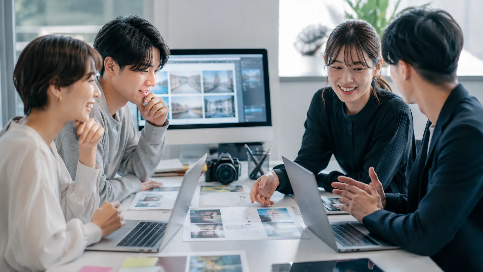 さまざまなメーカーの客室テレビ／設備確認の様子